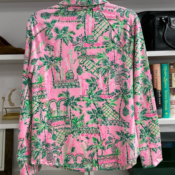 Lilly Pulitzer - Picture 4 of 6